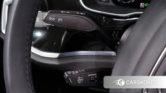 Audi Q3 (F3) 2020 Серый из Кореи, фото 5