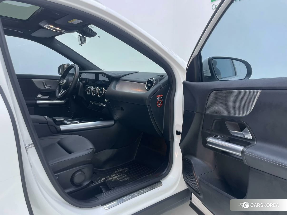 Mercedes-Benz GLA 2020 Белый из Китая, фото 5