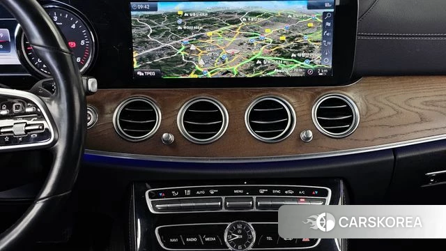 Mercedes-Benz E-Class W213 2019 Черный из Кореи, фото 5