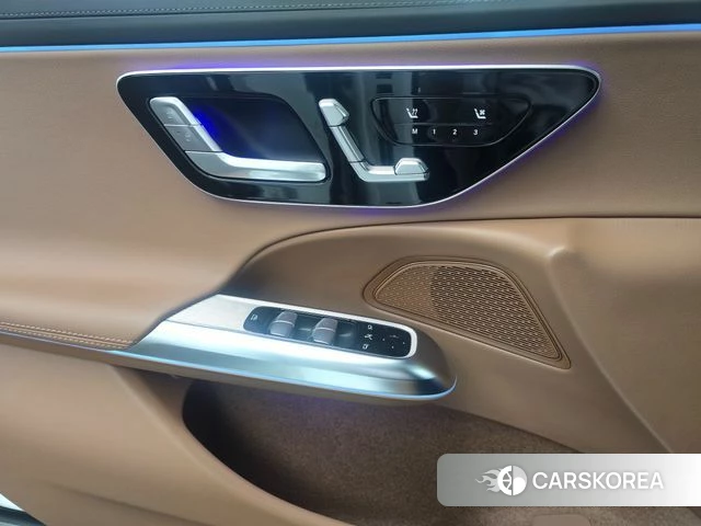Mercedes-Benz E-Class W214 2025 Белый из Кореи, фото 5
