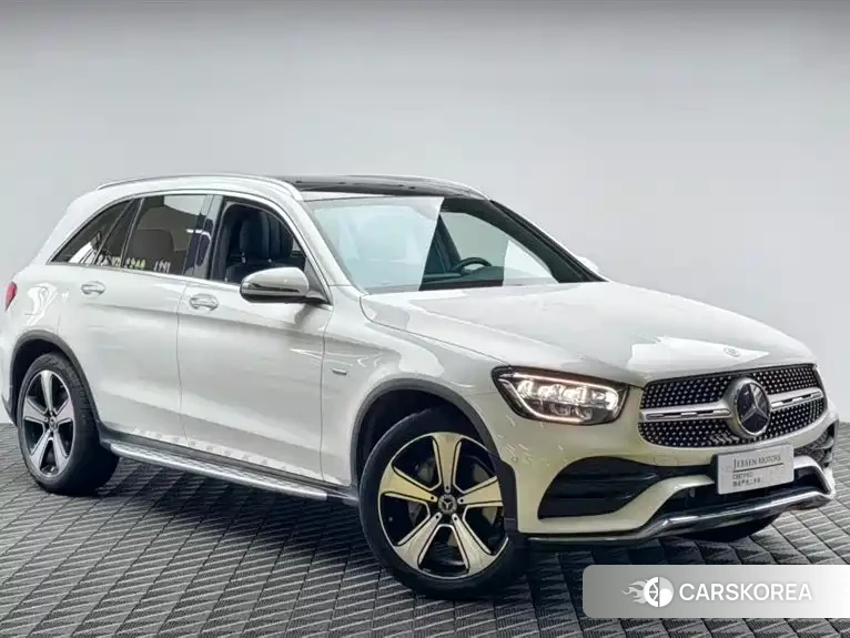 Mercedes-Benz GLC 2023 Белый из Китая, фото 5