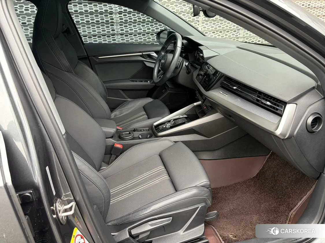 Audi A3 2021 Темно-серый из Китая, фото 5