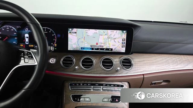 Mercedes-Benz E-Class W213 2022 Черный из Кореи, фото 5