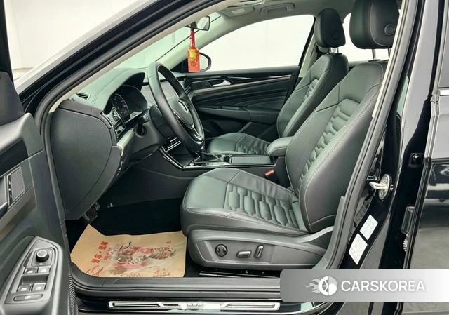 Volkswagen Passat 2021 Черный из Китая, фото 5