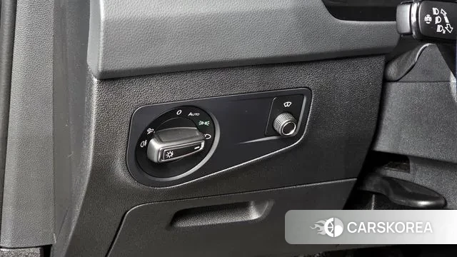 Volkswagen Tiguan second Generation 2022 Синий из Кореи, фото 5