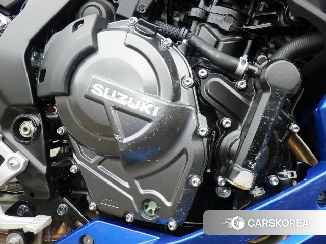 Suzuki GSX-8R 2026 из Японии, фото 3