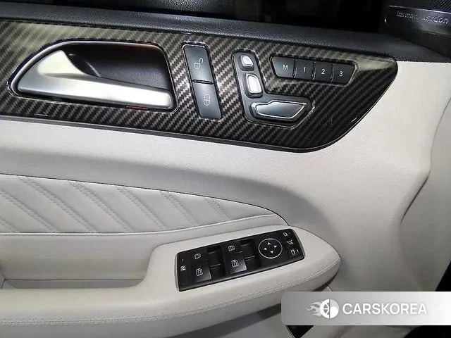 Mercedes-Benz GLE - Class W166 2018 Черный из Кореи, фото 5