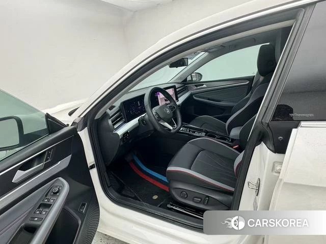 Volkswagen Lingdu 2023 Белый из Китая, фото 5