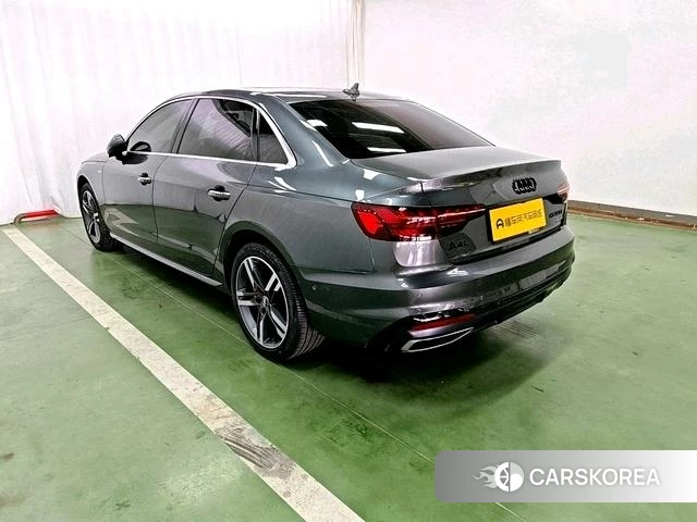 Audi A4L 2021 Темно-серый из Китая, фото 5