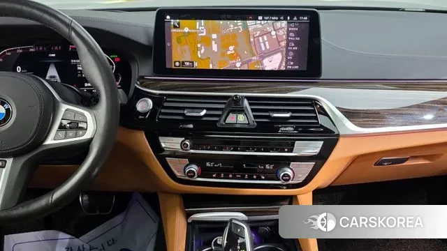 BMW 5 Series (G30) 2020 Синий из Кореи, фото 5