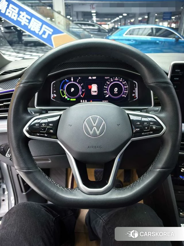 Volkswagen Tiguan L PHEV 2021 Серебристо-серый из Китая, фото 5