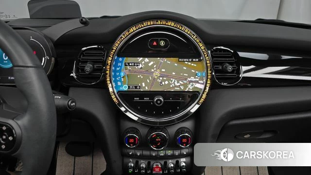 Mini Cooper Convertible 2024 Белый из Кореи, фото 5