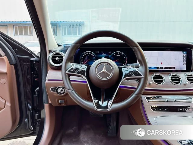 Mercedes-Benz E-class 2022 Черный из Китая, фото 5