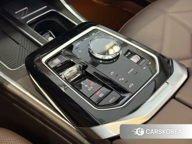 BMW 7 series 2024 Черный из Китая, фото 5