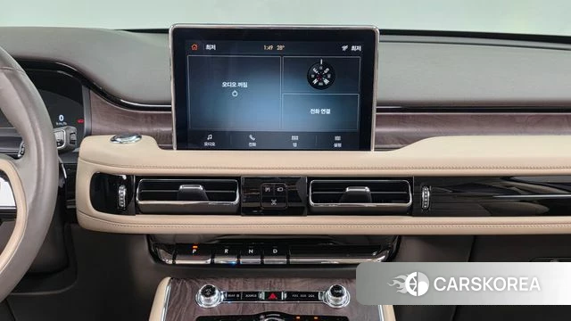 Lincoln Aviator 2nd generation 2023 Белый из Кореи, фото 5