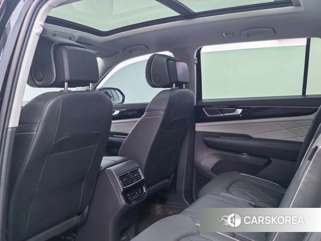 Volkswagen Tourang 2024 Черный из Китая, фото 5