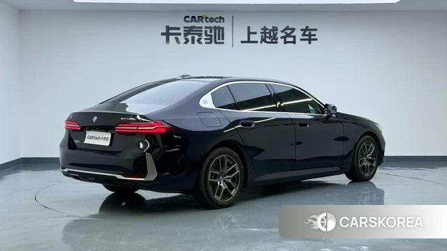 BMW i5 2024 Черный из Китая, фото 5