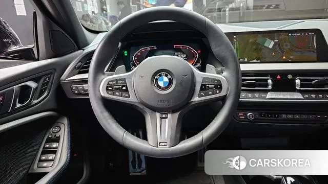 BMW 1 Series (F40) 2024 Черный из Кореи, фото 5