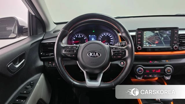 Kia Stonic 2019 Белый из Кореи, фото 5