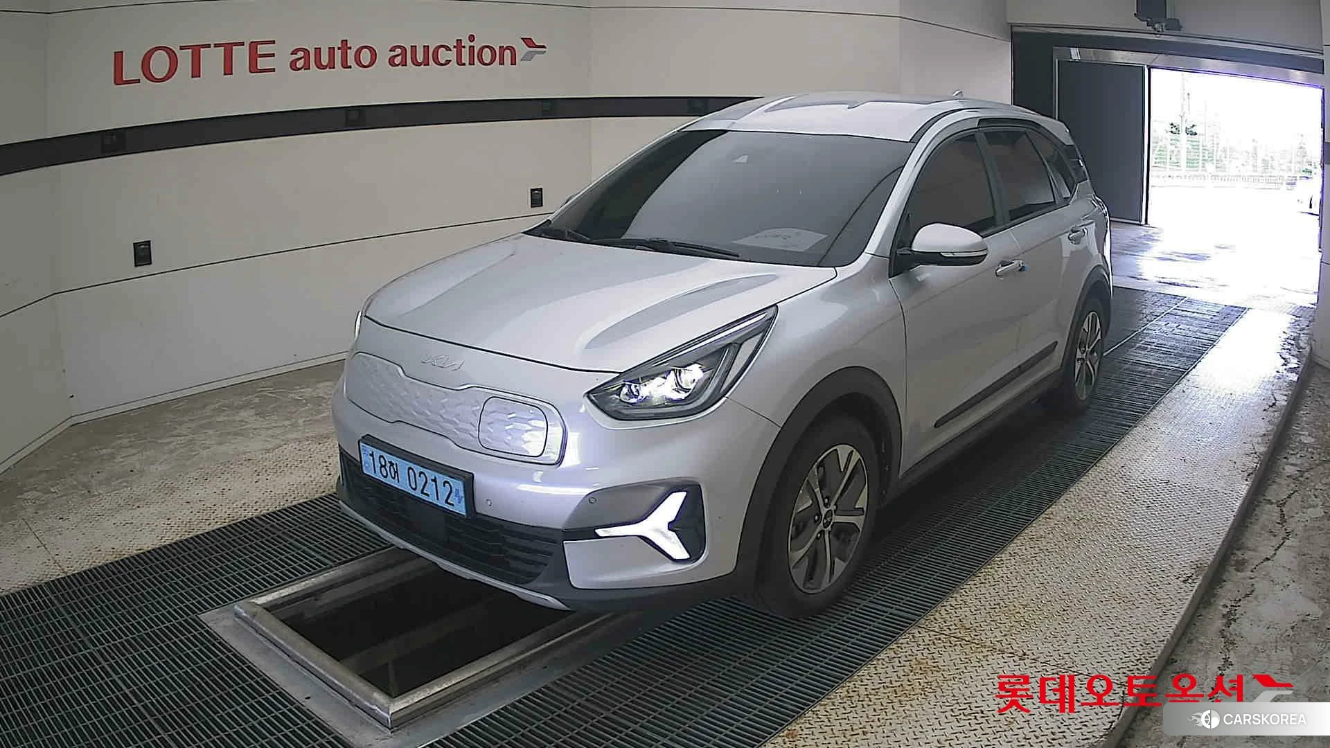 Kia Niro Plus 2023 Sparkling Silver из Кореи, фото 5