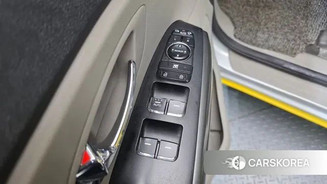 Kia The New Carnival 2018 Желтый из Кореи, фото 5