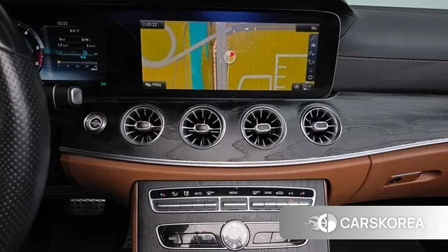 Mercedes-Benz E-Class W213 2018 Белый из Кореи, фото 5