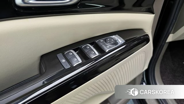 Kia Carnival 4th generation 2023 Черный из Кореи, фото 5