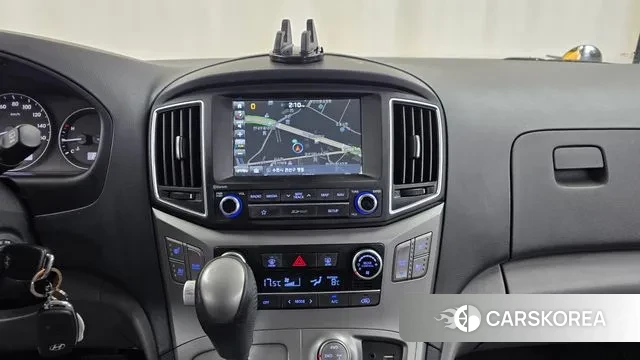 Hyundai The New Grand Starex 2018 Желтый из Кореи, фото 5