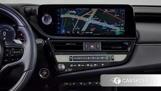 Lexus ES300h 7th generation 2023 Белый из Кореи, фото 5