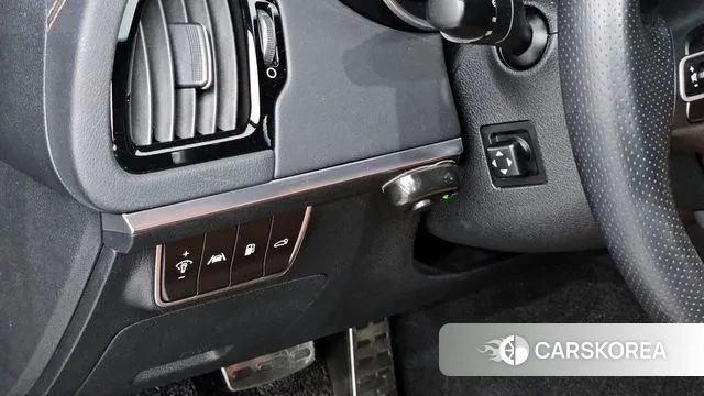 Kia Stinger Meister 2023 Серебряный из Кореи, фото 5