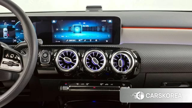 Mercedes-Benz A-Class W177 2020 Белый из Кореи, фото 5