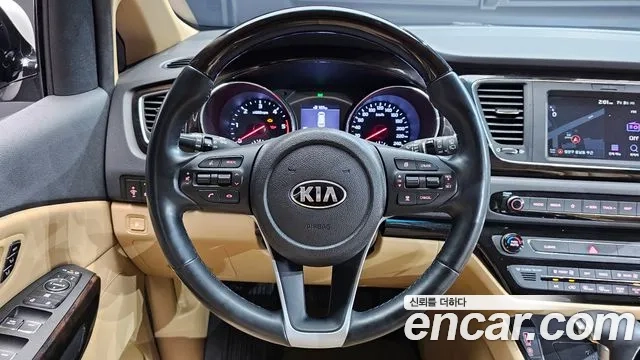 Kia The New Carnival 2018 Белый из Кореи, фото 5