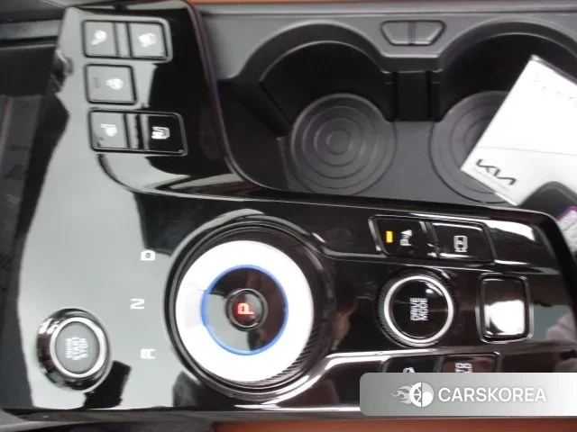 Kia Sportage 5th Generation Hybrid 2023 Серый из Кореи, фото 5