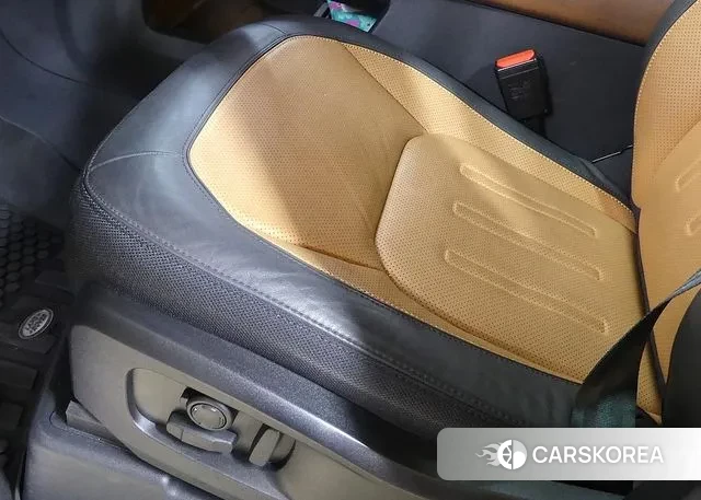 Land Rover Defender (L663) 2024 Серый из Кореи, фото 5