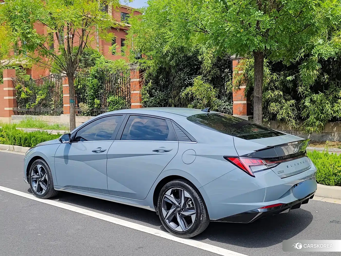 Hyundai Elantra 2023 Silver/gray из Китая, фото 5