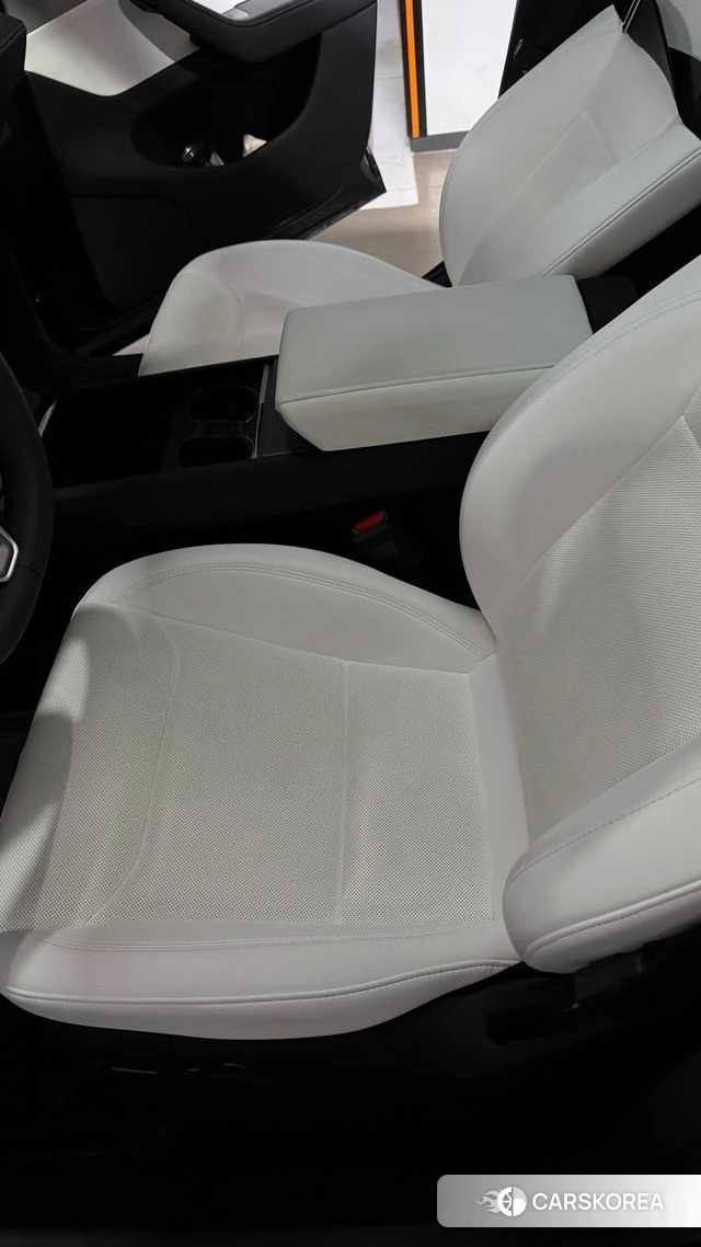 Tesla Model Y 2025 Серый из Кореи, фото 5