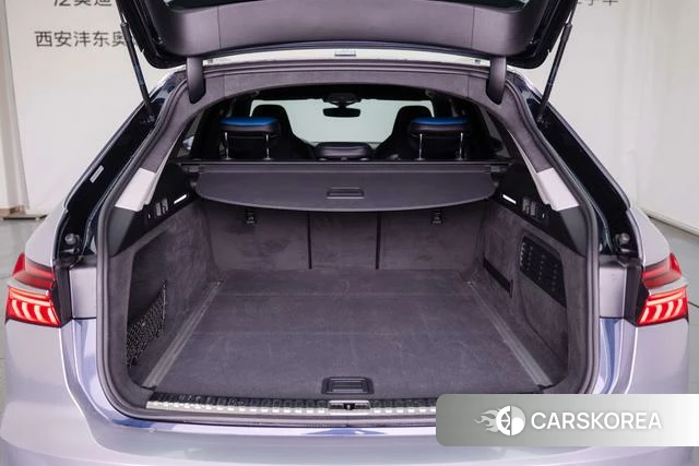 Audi A6 (import) 2021 Серебристо-серый из Китая, фото 5