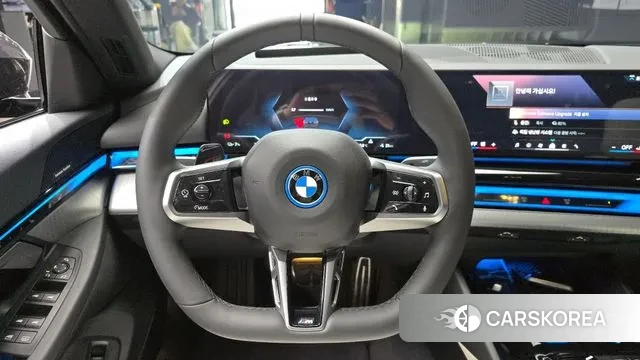 BMW i5 (G60) 2025 Черный из Кореи, фото 5