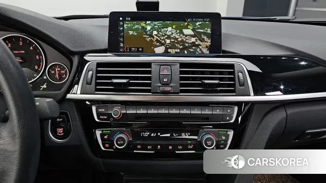 BMW 3 Series (F30) 2018 Синий из Кореи, фото 5