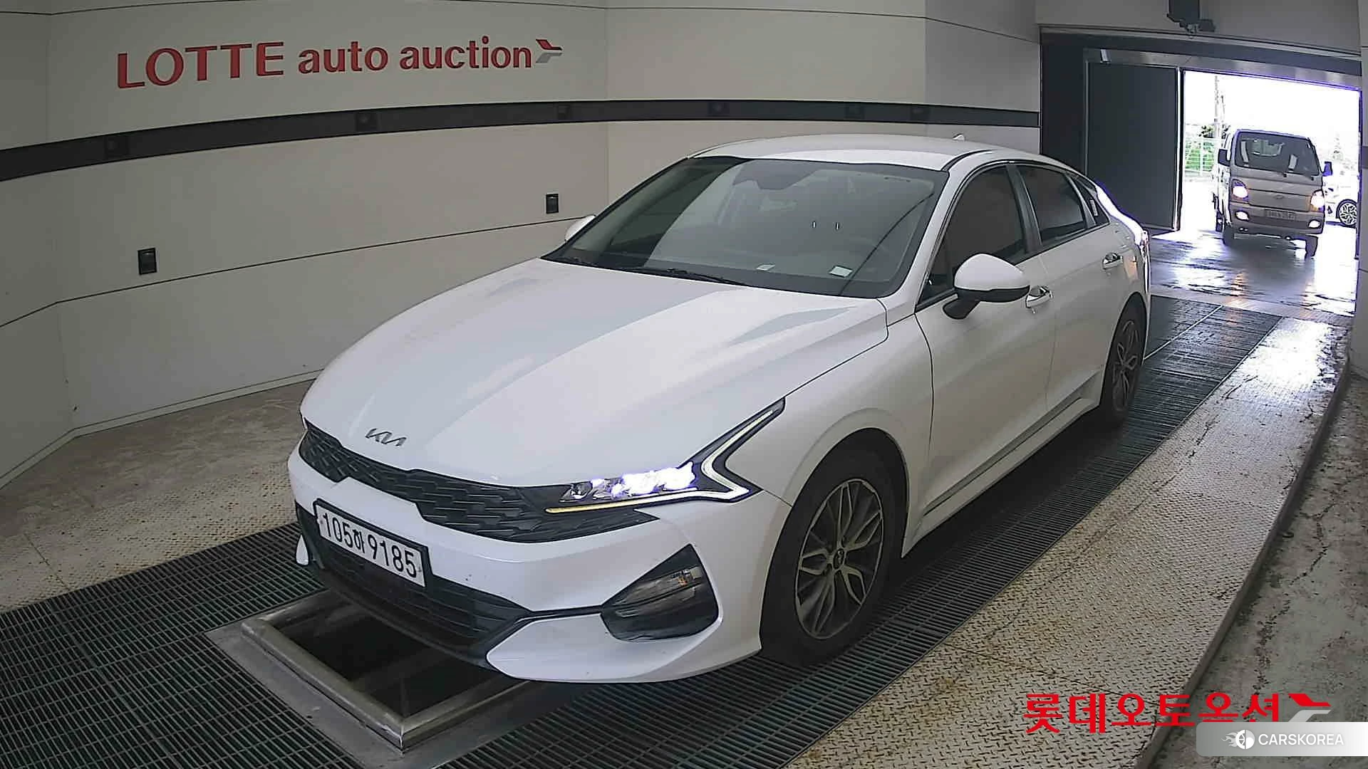 Kia K5 2022 Белый из Кореи, фото 5