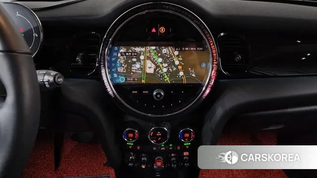 Mini Cooper 2024 Жемчужный цвет из Кореи, фото 5