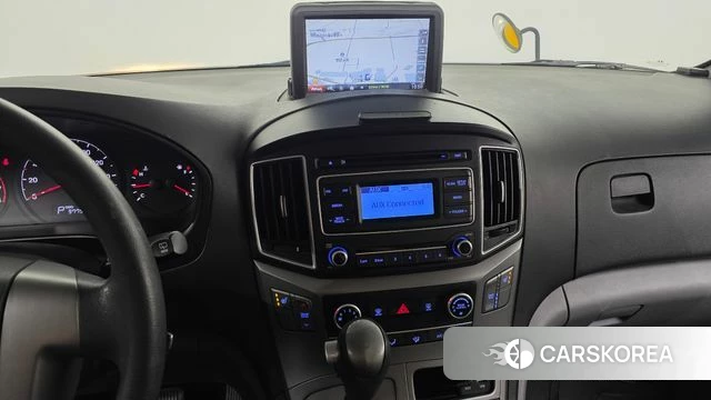 Hyundai The New Grand Starex 2018 Желтый из Кореи, фото 5