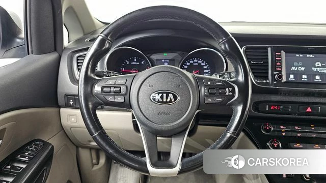 Kia The New Carnival 2018 Белый из Кореи, фото 5