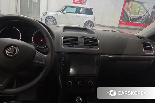 Skoda Yeti 2019 Белый из Китая, фото 5