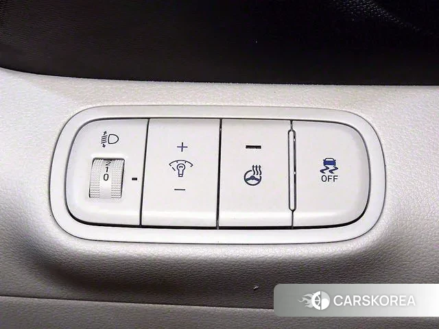 Hyundai Venue 2023 Белый из Кореи, фото 5