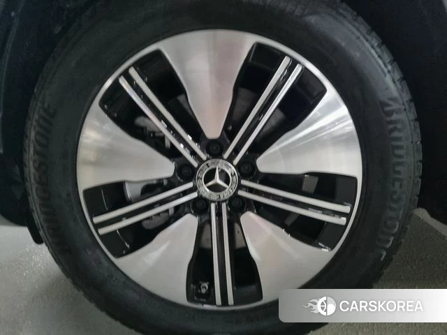 Mercedes-Benz EQB X243 2024 Белый из Кореи, фото 5