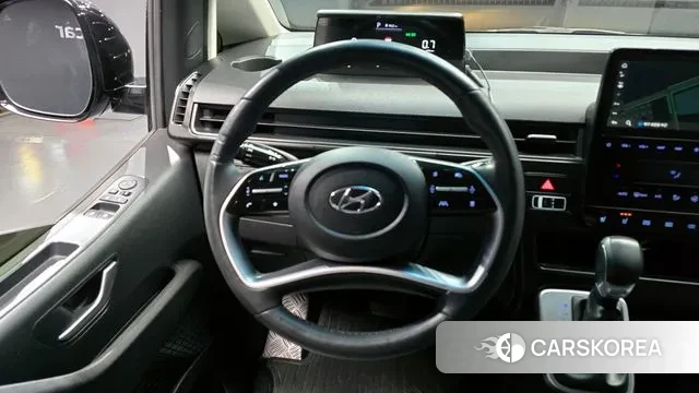 Hyundai Staria 2023 Серый из Кореи, фото 5