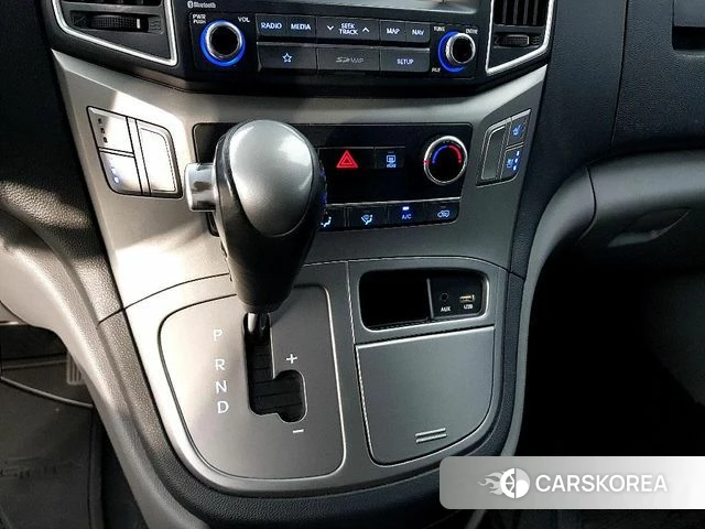 Hyundai The New Grand Starex 2019 Серебристо-серый из Кореи, фото 5