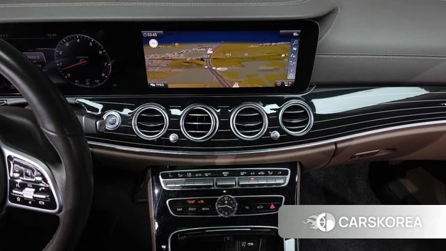 Mercedes-Benz E-Class W213 2019 Серый из Кореи, фото 5