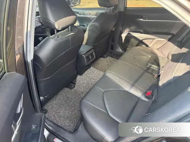 Toyota Camry (XV70) 2019 Коричневый из Кореи, фото 5